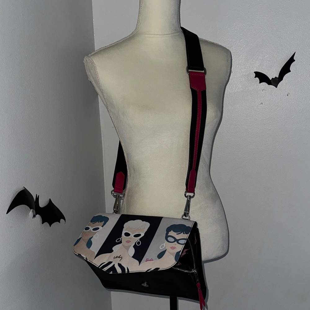 Barbie  Black and Pink Women's purse